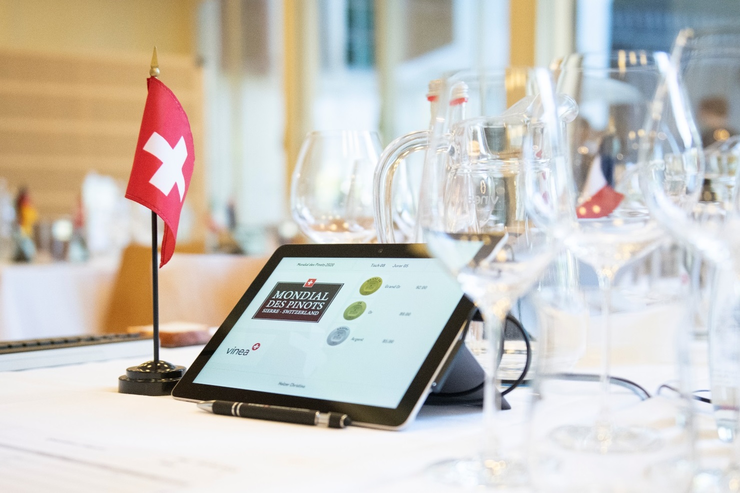 Ehre für die Schweiz mit einem Pinot Noir aus dem Chablais als bester Wein des Wettbewerbes